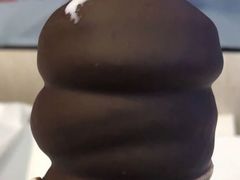 巧克力脆皮双球-DQ·蛋糕·冰淇淋(奥林匹克广场店)