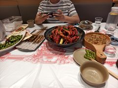 -肥肥虾庄·金牌油焖大虾(汉口城市广场店)