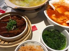 -渝是乎酸菜鱼·川渝小炒(新世界百货望京店)