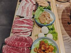 -明洞阿姨·韩式酱蟹烤肉·创意料理(三元桥店)