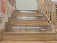 -猫的天空之城概念书店(杭州南宋御街店)