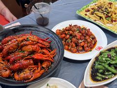 -肥肥虾庄·金牌油焖大虾(东湖欢乐谷店)