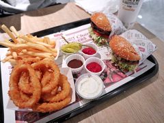 -The Habit Burger Grill 哈比特汉堡(复兴soho店)