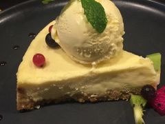 纽约芝士蛋糕-HIGH FIVE哈福手工汉堡(桂林路店)