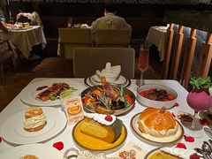 -Mogul Eatery·大亨餐酒馆