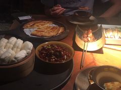 伊犁辣子皮炒肉配馍-楼兰新疆主题餐厅(苏州中心店)