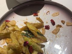 -八府香鸭·啫啫煲(华山路店)