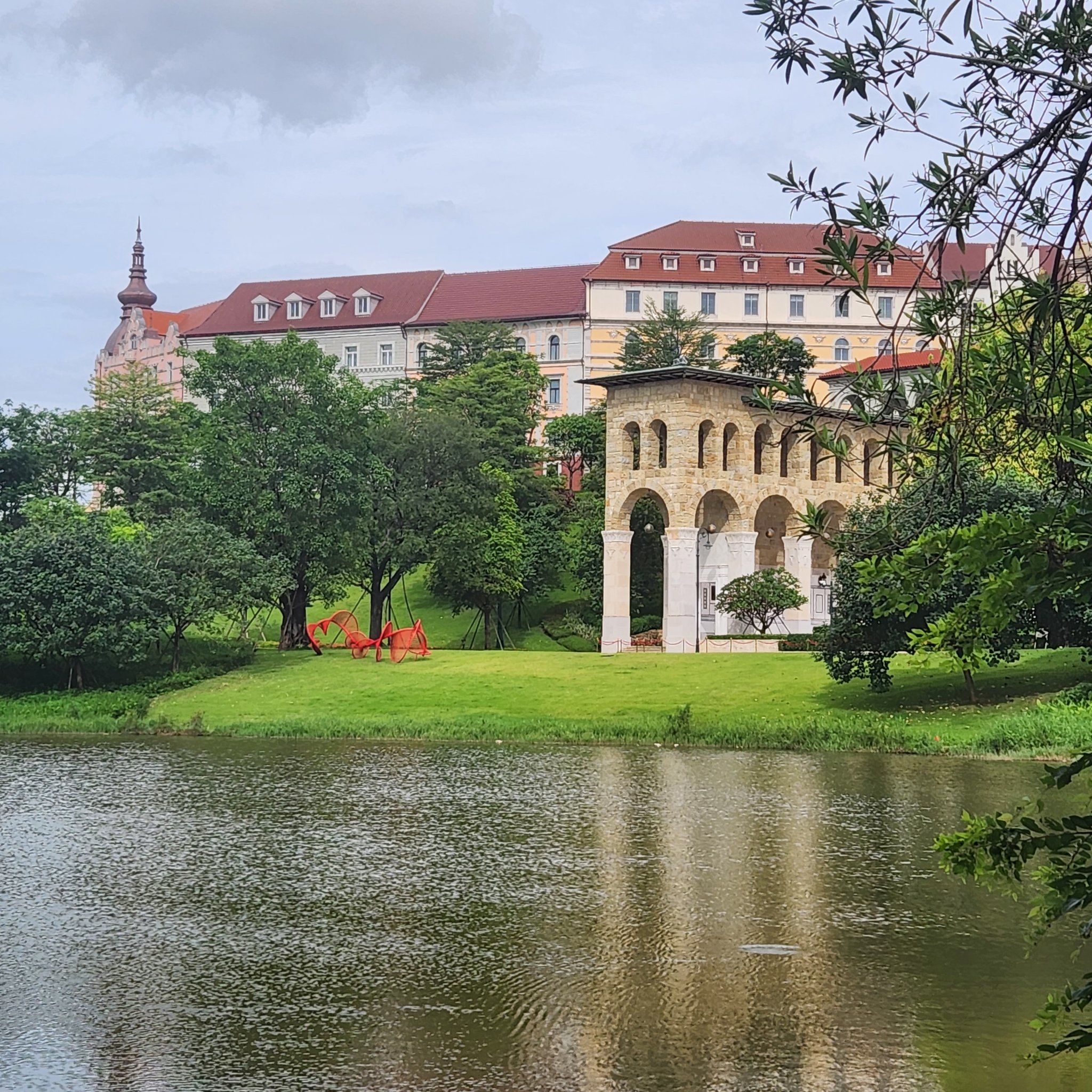 分享治愈系风景 
「松山湖风景区松湖烟雨(松湖烟雨)」
门票免费