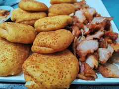 小饼炭烧肉-龙香居海鲜家常菜饭店·特色驴肉·古城浑锅