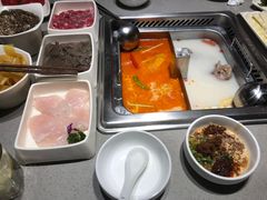 -海底捞火锅(金山百联店)