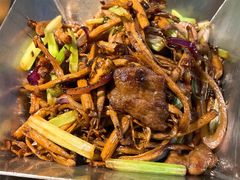 茶树菇牛肉-弄堂里(雨花客厅店)