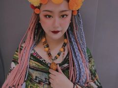 -群丽化妆摄影美甲纹绣培训学校
