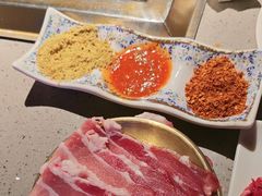-芝小官毛肚火锅海鲜自助(苏州吴江区万宝店)