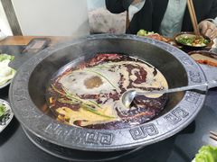 -重庆故事姊妹老火锅(财经学院店)