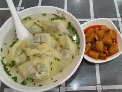 -潘国仙耳光馄饨(黄家阙路店)