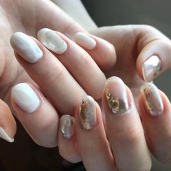 -摩睫+皮肤管理·科学美容中心