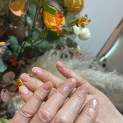 -花系美·美甲美睫精品店