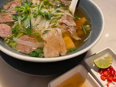 -港丽餐厅(高德置地店)