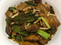 厚皮青椒猪猪小豆腐-小雅木姜子烤鸡·贵州菜(鸿通城店)