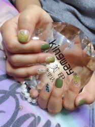 -进巍美甲