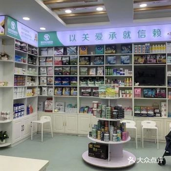 上一次给泡泡剪毛，都是三个月前的事了，她现在毛发太长
