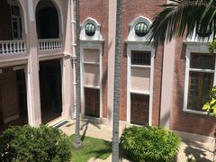 -香港大学