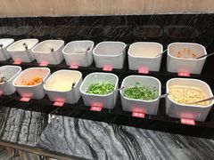 自助调料区-热火朝天鲜切牛肉火锅(南强街巷店)