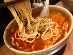 -亮亮面馆(经六路店)