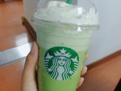 -星巴克臻选(青岛麦凯乐分店)