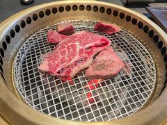 -铭牛烧肉·和牛海鲜自助(高新月牙湖店)