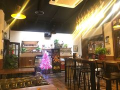 -麦落精酿啤酒餐吧(先农大院店)