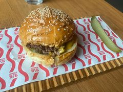 老泰泰汉堡-悠航SLOWBOAT(三里屯店)