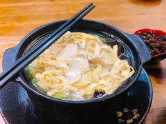 秀才砂锅米线-丽虹云南过桥米线(兴工街店)