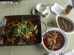 201012252433-诚成巫山烤全鱼