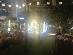 -深圳温德姆至尊酒店·大堂吧·户外花园