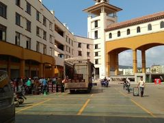 -鸿港海鲜批发市场