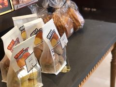 -红跑车蛋糕世界(网巾市店)