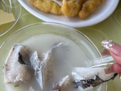 -雪湖煜辰鱼头老店(雪野湖店)