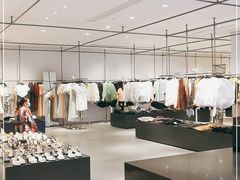 -URBAN REVIVO(欢乐海岸购物中心店)