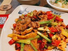 -肖四女乐山跷脚牛肉(世博源店)