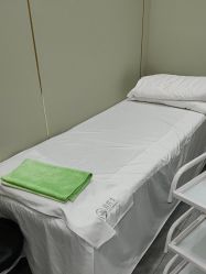 -苗医生0感祛痘连锁