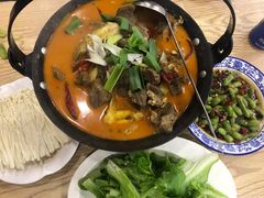 -江城燕子大排档(江汉路步行街店)