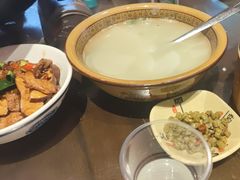 -富正毅三下锅·湘西韵味(天门山索道店)
