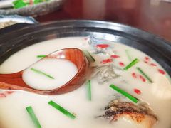 奶汤鱼头（半个）-馬蘭花開(车站大道店)