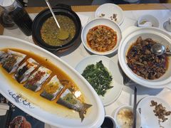 -饭橘汉江码头·乡野土菜馆(静安路店)