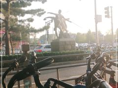 -天坛东门(地铁站)
