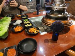-肉甲韩国木炭烤肉(新壹街1店)