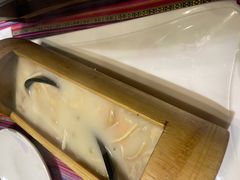 -香巴拉云南餐厅(华莱坞店)