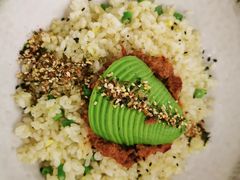 牛油果拌饭-小食院简餐厅