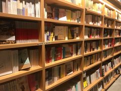 -百新书局(尚悦湾店)